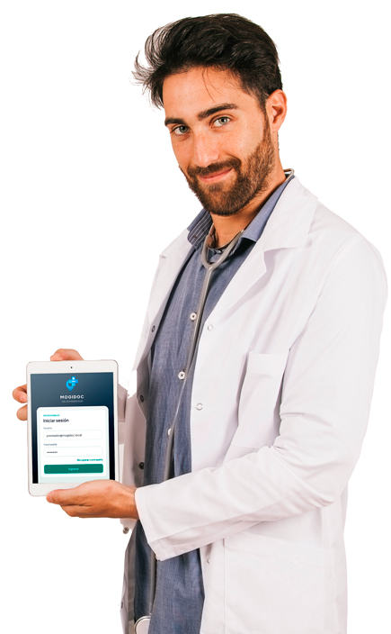 Profesional de salud usando MOGIDOC